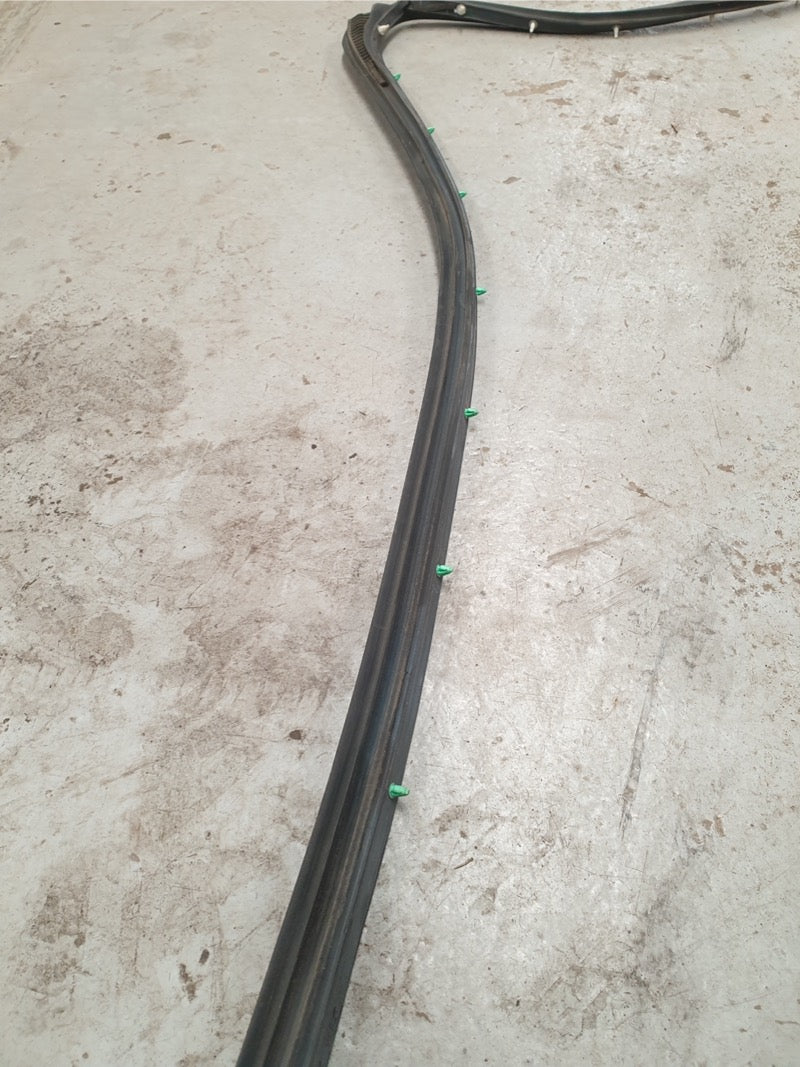 Original Used Toyota Hilux Right Front Door Weather Strip