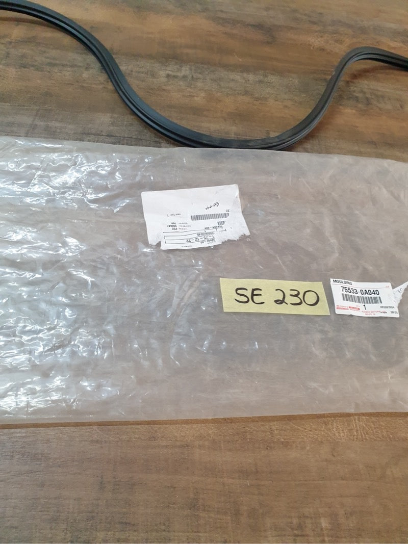 Original New Toyota Corolla Cross 2023 Upper Windscreen Moulding