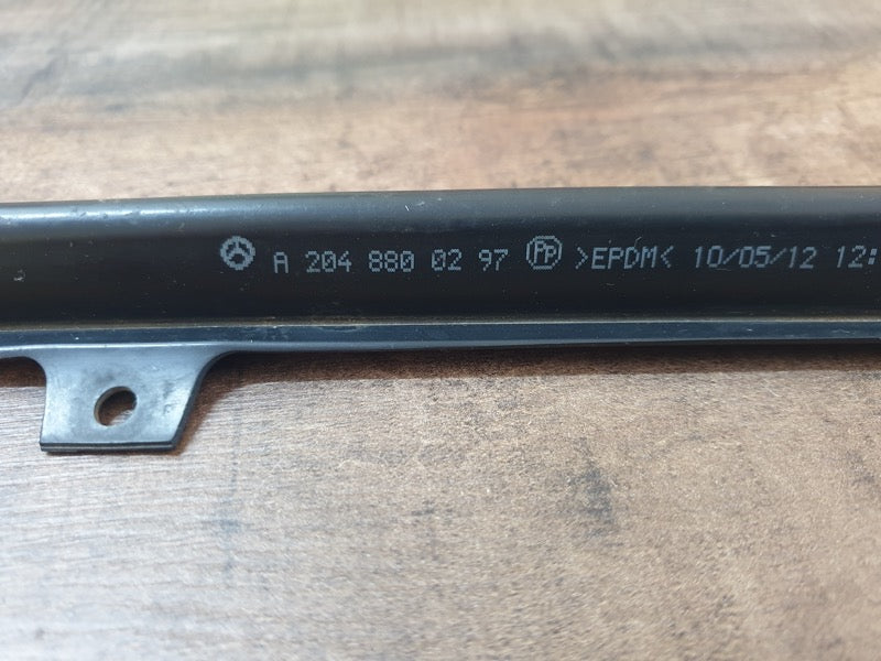 Original Used Mercedes-Benz C-Class W204 Bonnet Rubber