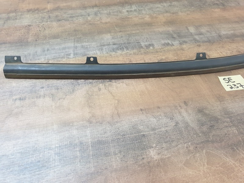 Original Used Mercedes-Benz C-Class W204 Bonnet Rubber