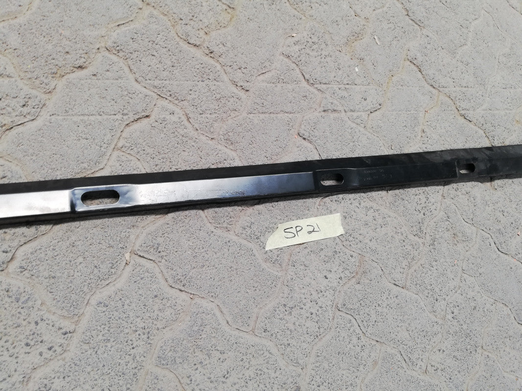 Volkswagen Golf 7 2016 Left Side Sill Skirt Plate