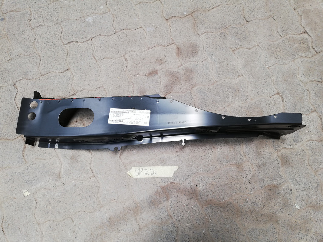 Mercedes-Benz GLC W253, 250 D 2019 Left Front Upper Wheelhouse Support