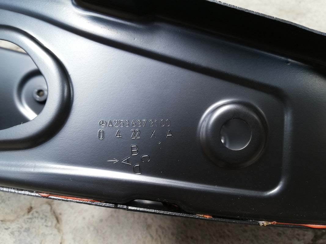 Mercedes-Benz GLC W253, 250 D 2019 Left Front Upper Wheelhouse Support