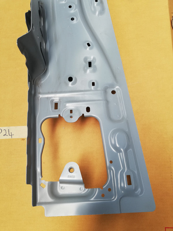 Ford Ranger Raptor 2021 Left Outer C-Pillar