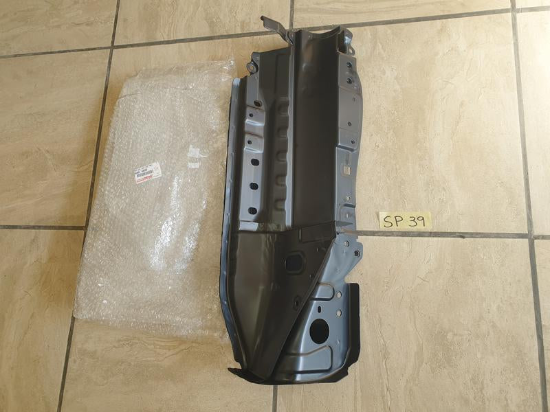 Original New Toyota Hilux Right Rear Side Panel Corner