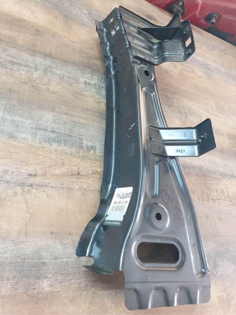 Original New Renault Kiger 2022 Left Front Inner Fender Steel Bracket