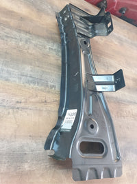 Original New Renault Kiger 2022 Left Front Inner Fender Steel Bracket