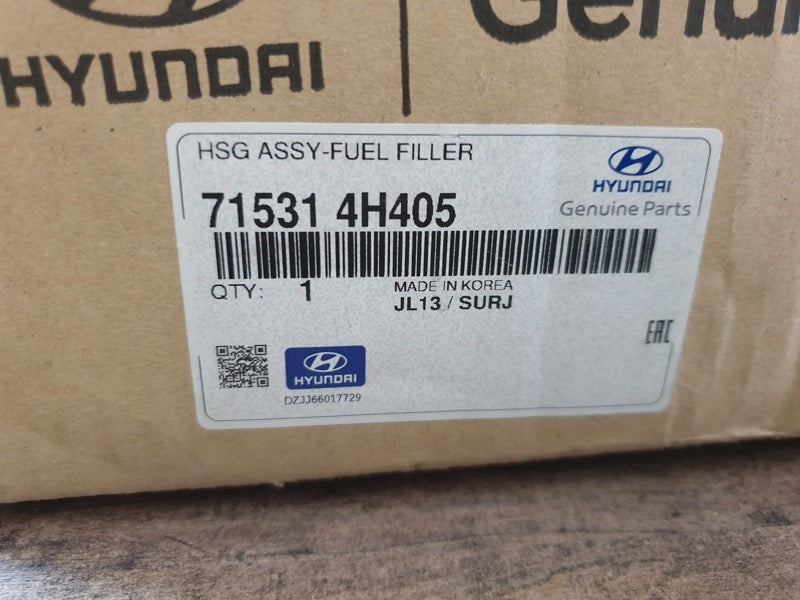 Original New Hyundai H1 Transporter Fuel Filler Housing