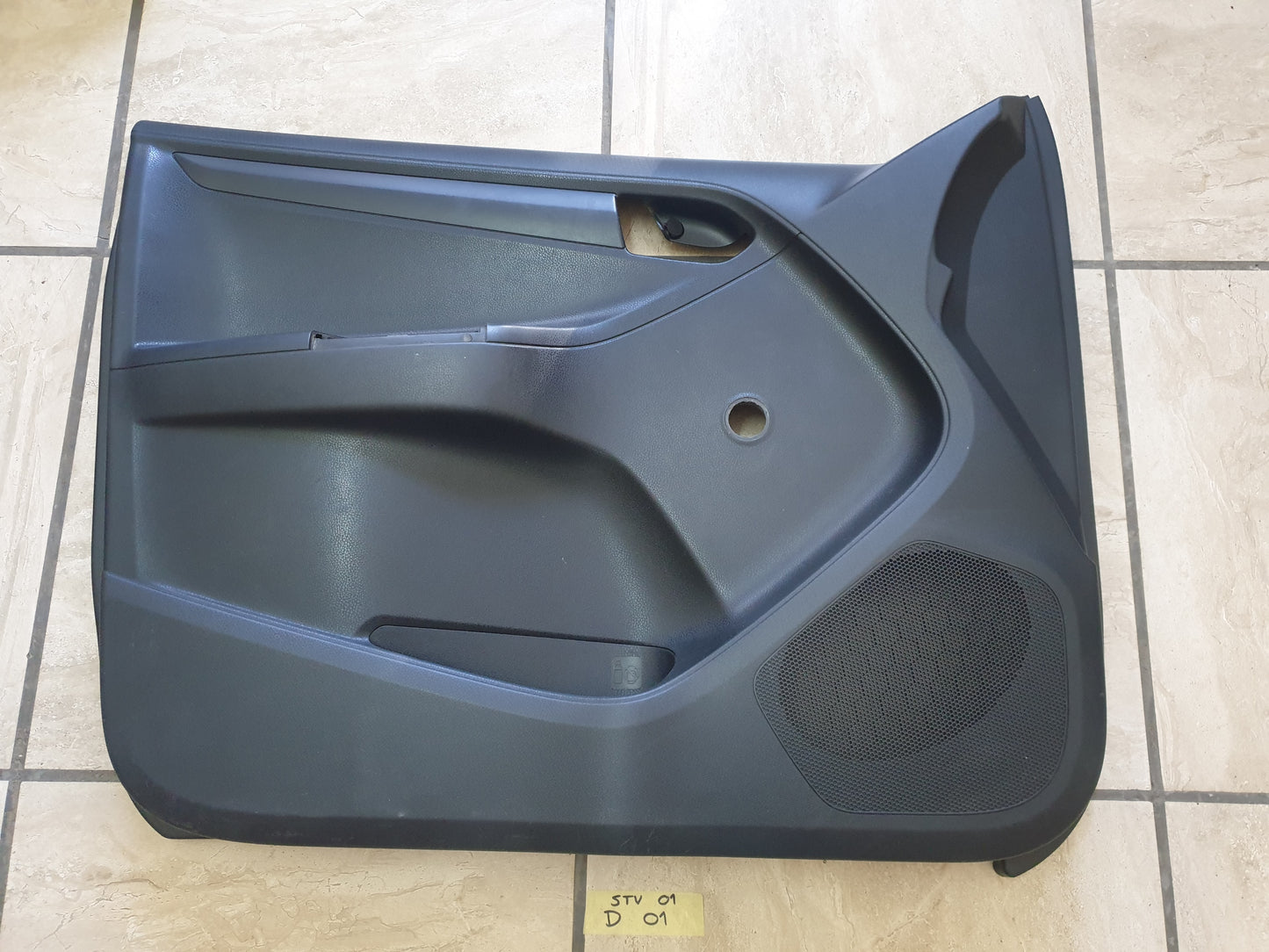 Isuzu D-Max 2021 Original Used Door Components - Slight Damage or Wear and Tear