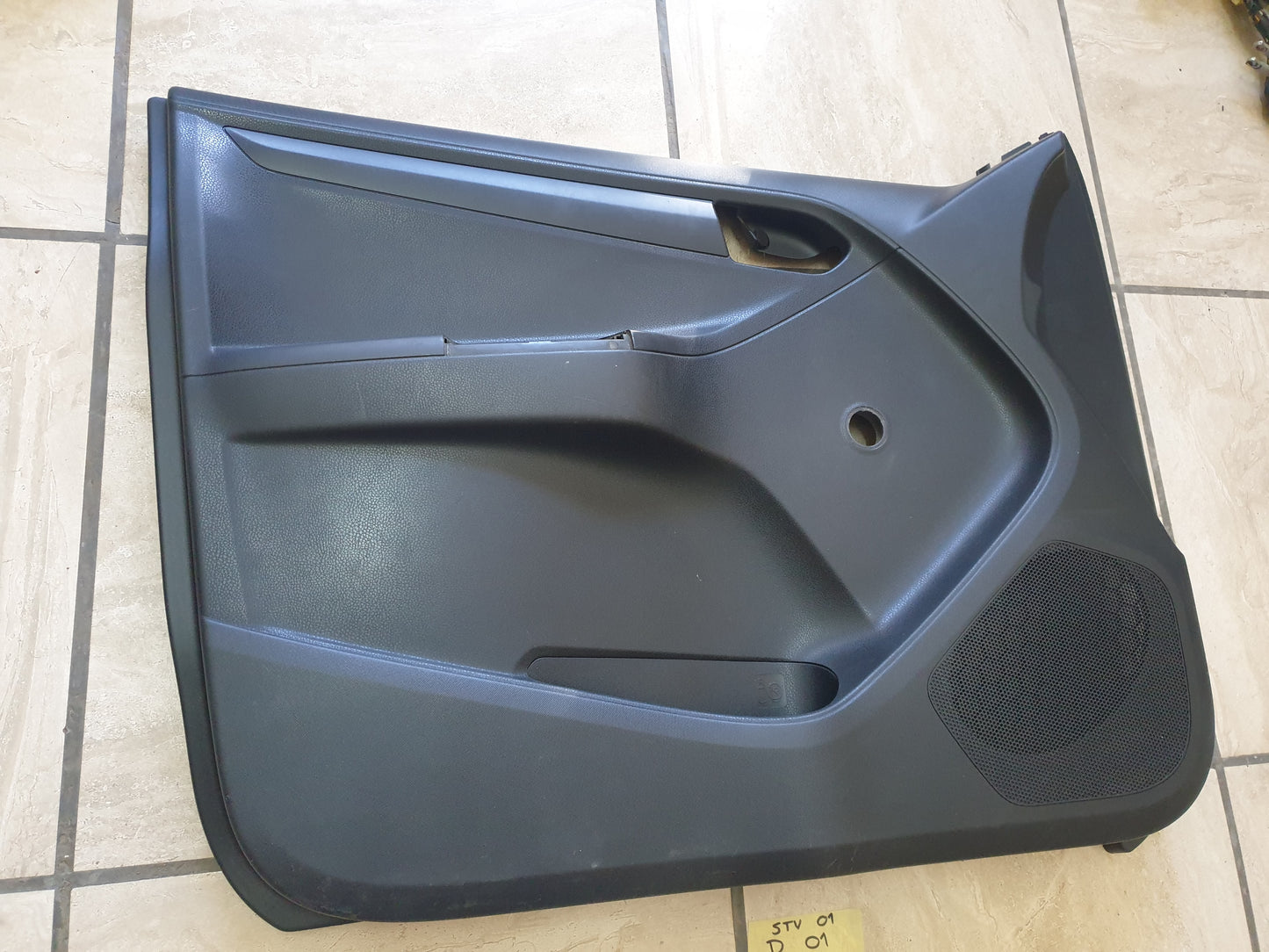 Isuzu D-Max 2021 Original Used Door Components - Slight Damage or Wear and Tear