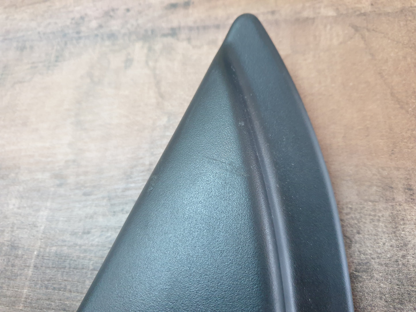 Isuzu D-Max 2021 Original Used Door Components - Slight Damage or Wear and Tear