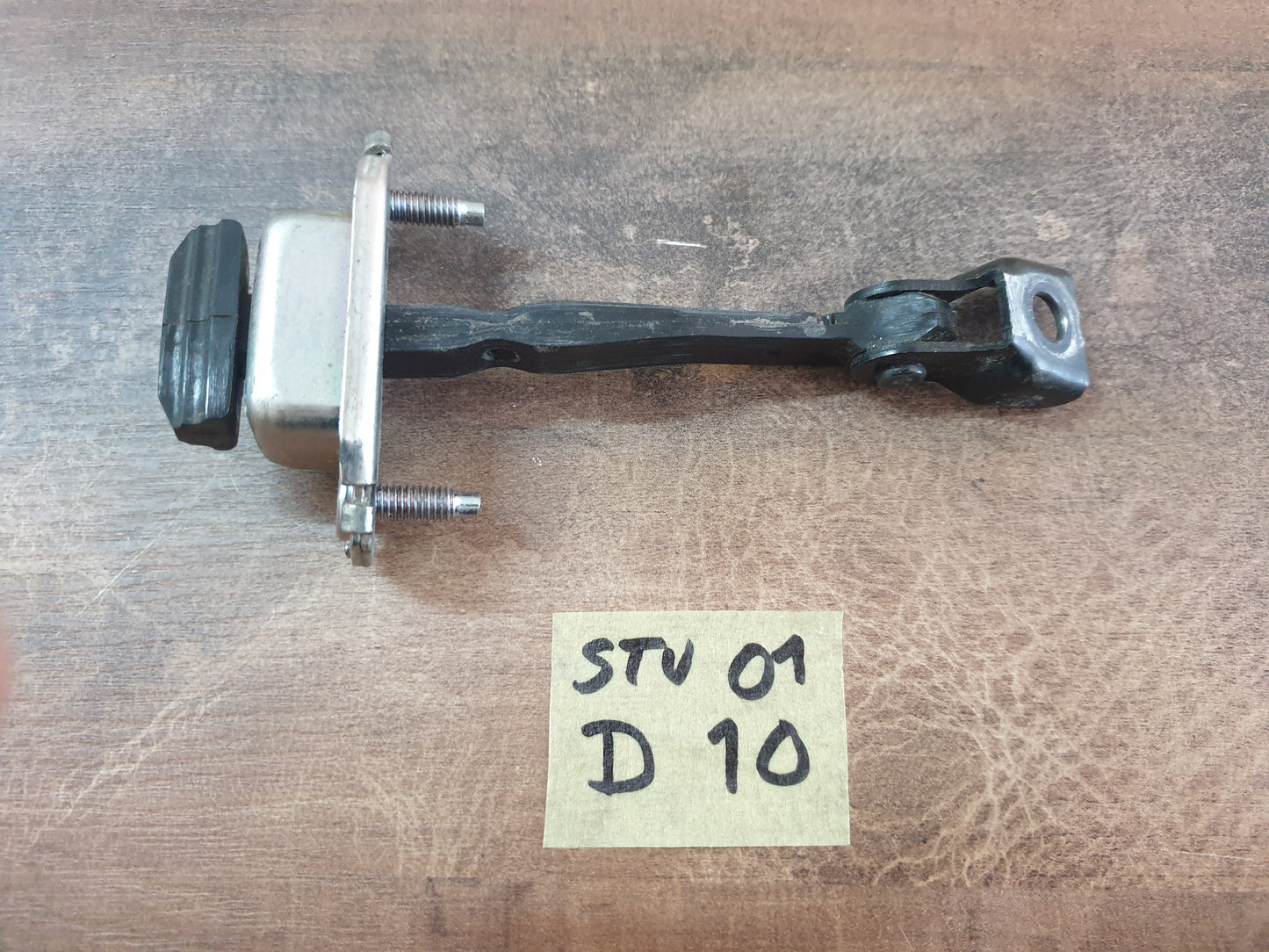 Isuzu D-Max 2021 Original Used Door Components - Slight Damage or Wear and Tear