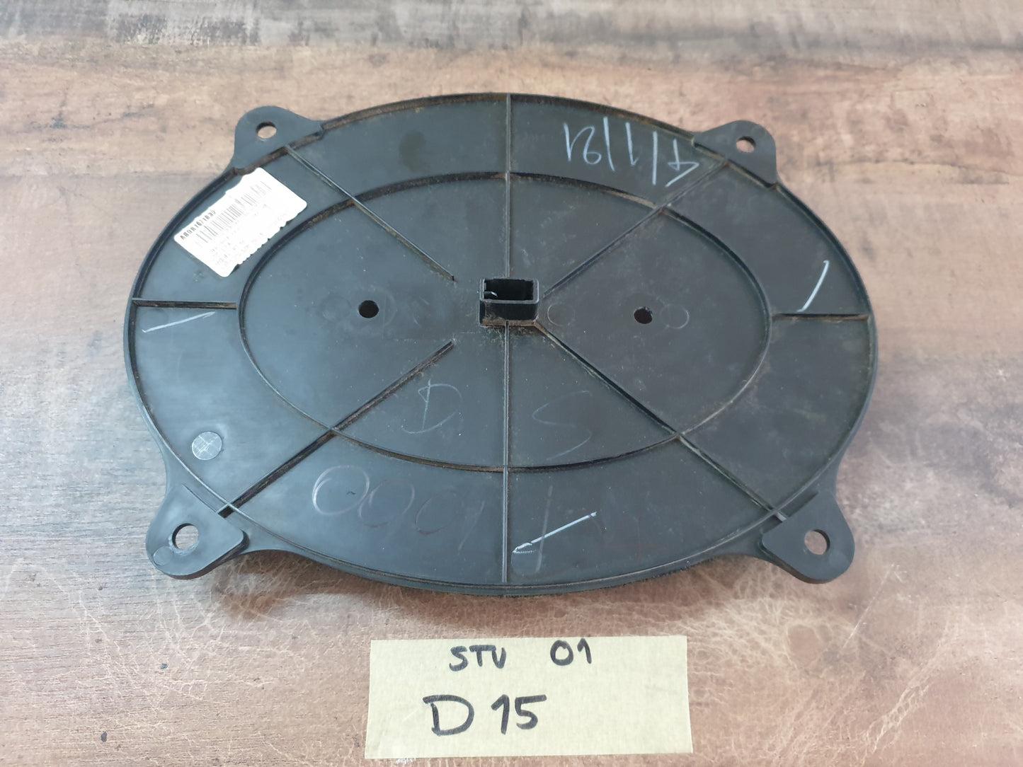 Isuzu D-Max 2021 Original Used Door Components - Slight Damage or Wear and Tear