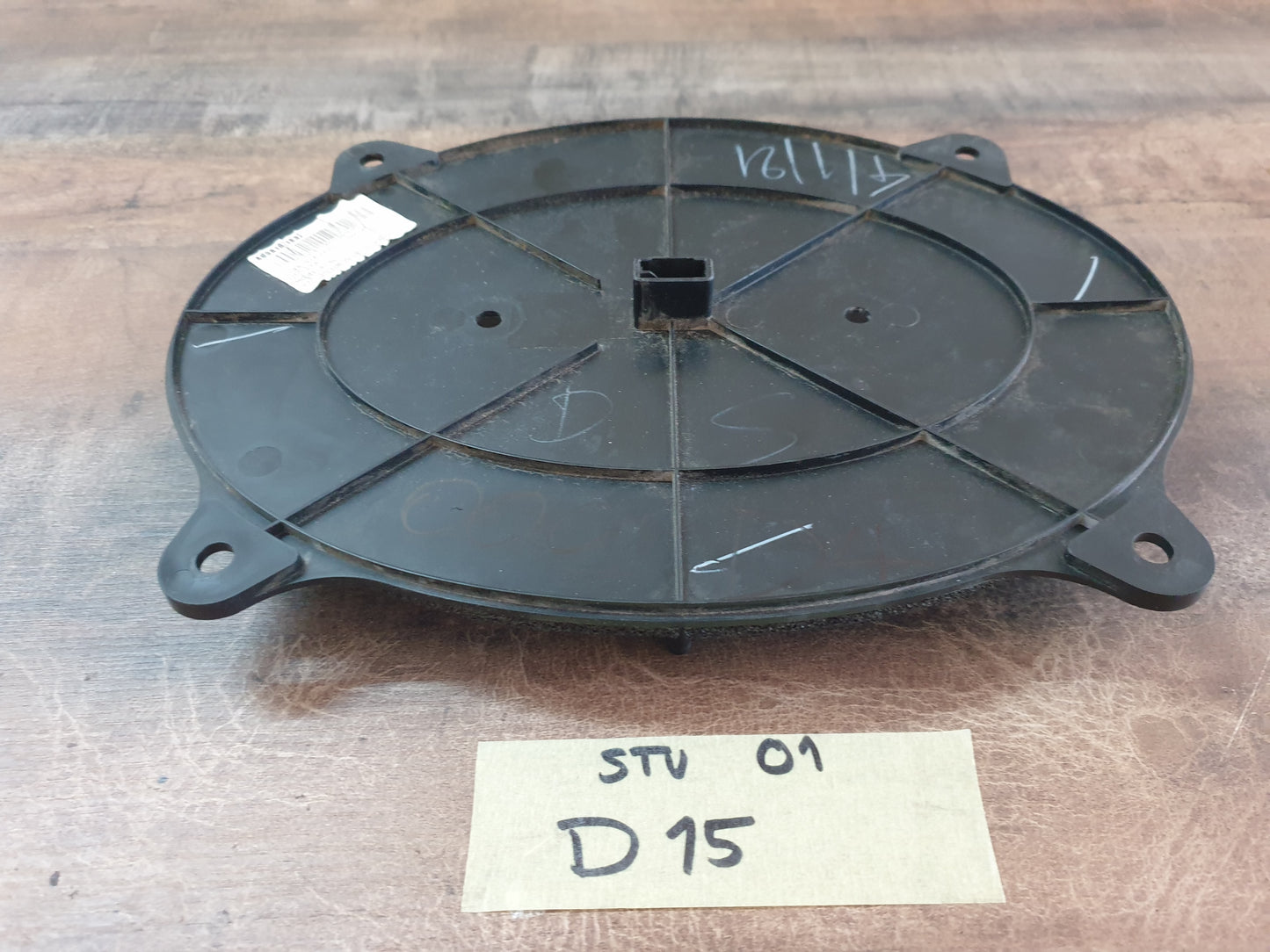 Isuzu D-Max 2021 Original Used Door Components - Slight Damage or Wear and Tear