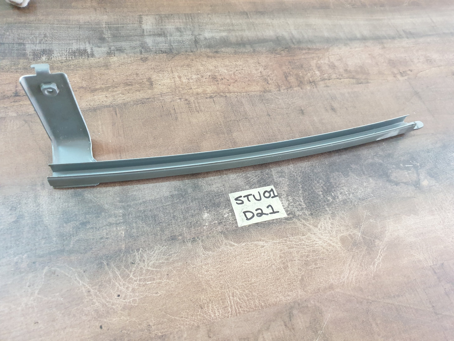 Isuzu D-Max 2021 Original Used Door Components - Slight Damage or Wear and Tear