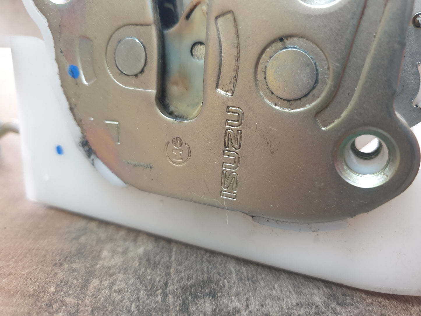 Isuzu D-Max 2021 Original Used Door Components - Slight Damage or Wear and Tear
