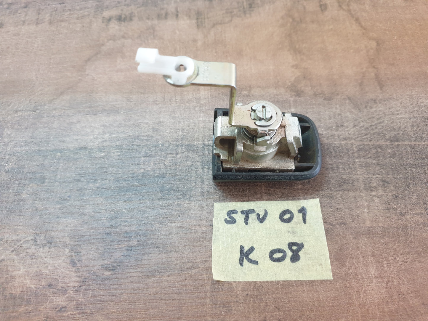 Isuzu D-Max 2021 Original Used Door Components - Slight Damage or Wear and Tear