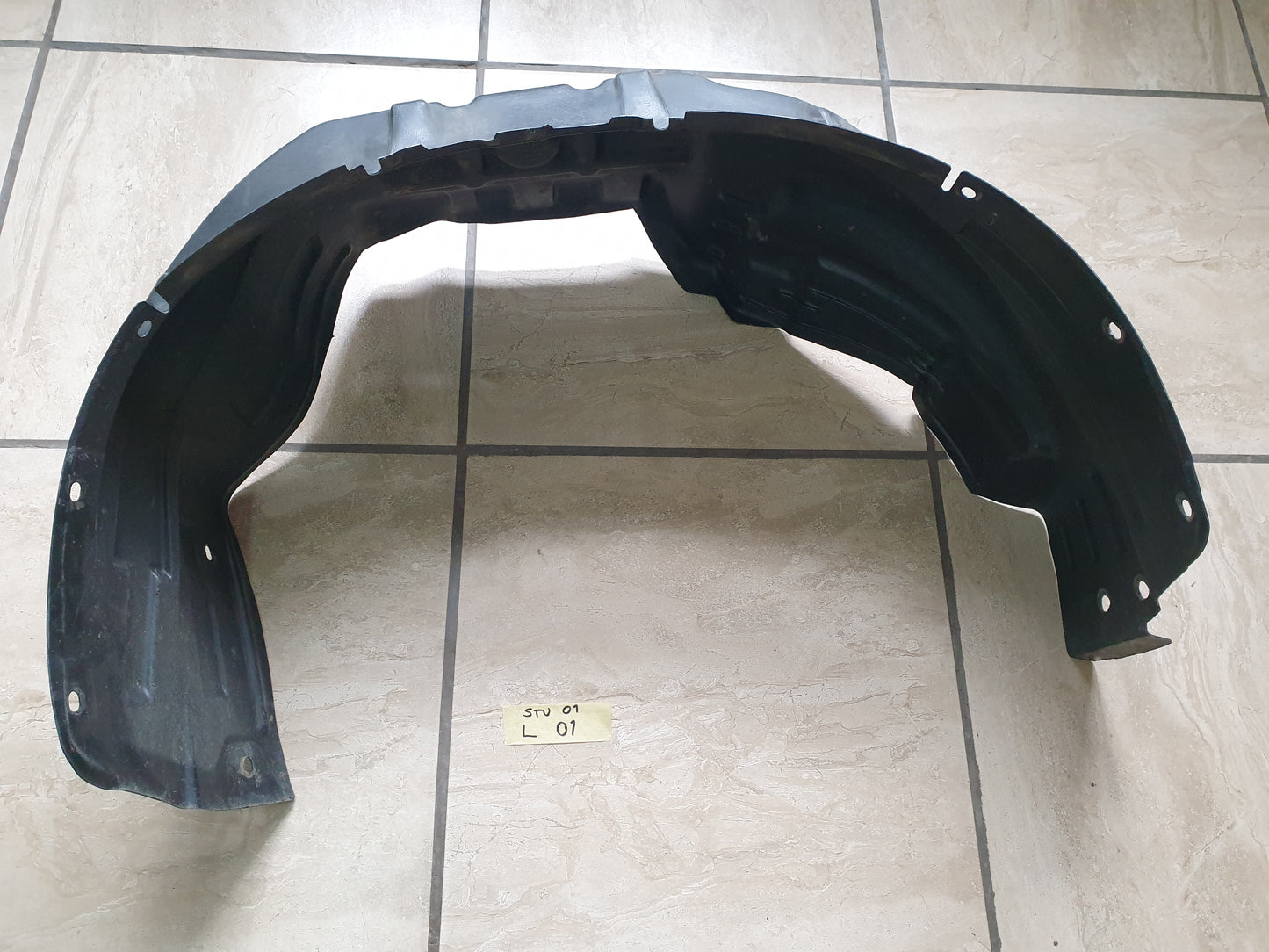 Isuzu D-Max 2021 Original Used Parts - Slight Damage or Wear and Tear