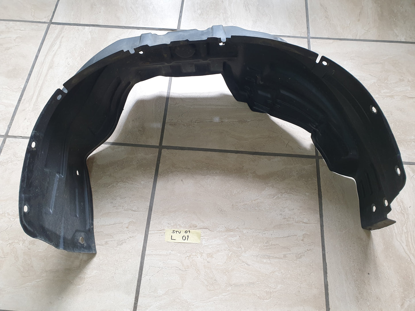 Isuzu D-Max 2021 Original Used Parts - Slight Damage or Wear and Tear