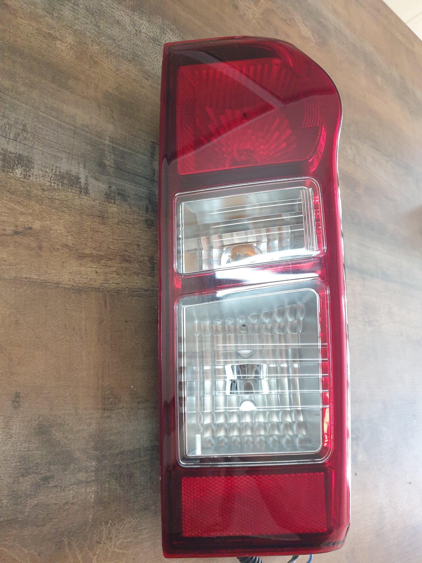 Isuzu D-Max 2021 Original Used Parts - Slight Damage or Wear and Tear
