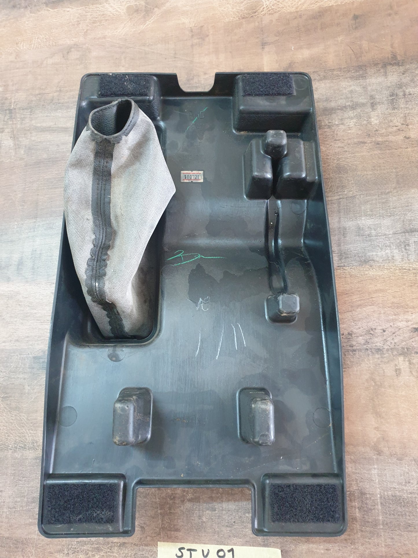 Isuzu D-Max 2021 Original Used Parts - Slight Damage or Wear and Tear