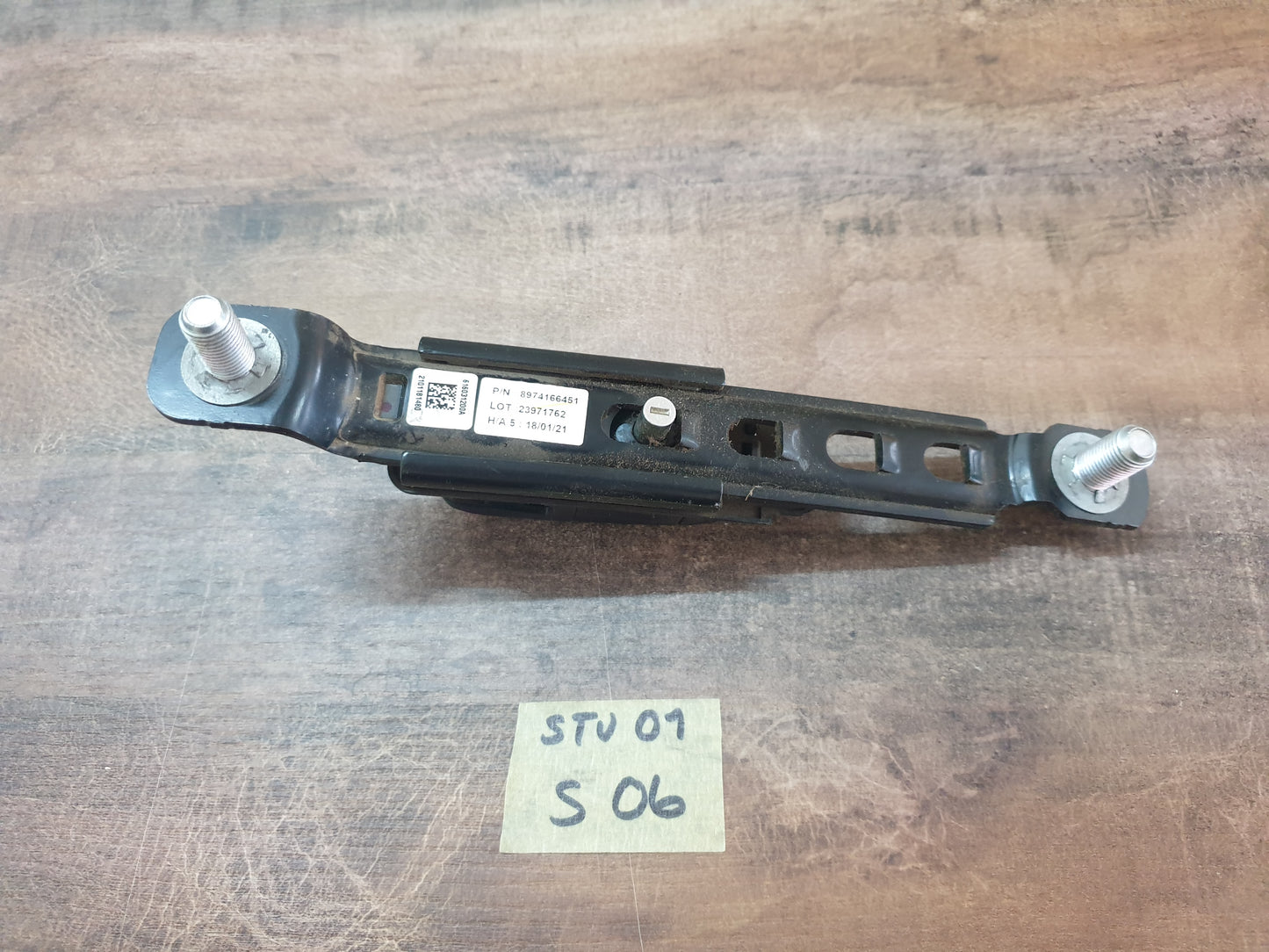 Isuzu D-Max 2021 Original Used Parts - Slight Damage or Wear and Tear