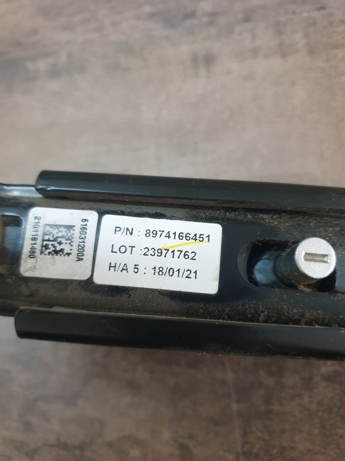 Isuzu D-Max 2021 Original Used Parts - Slight Damage or Wear and Tear