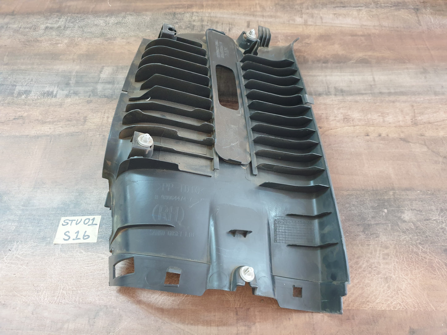 Isuzu D-Max 2021 Original Used Parts - Slight Damage or Wear and Tear
