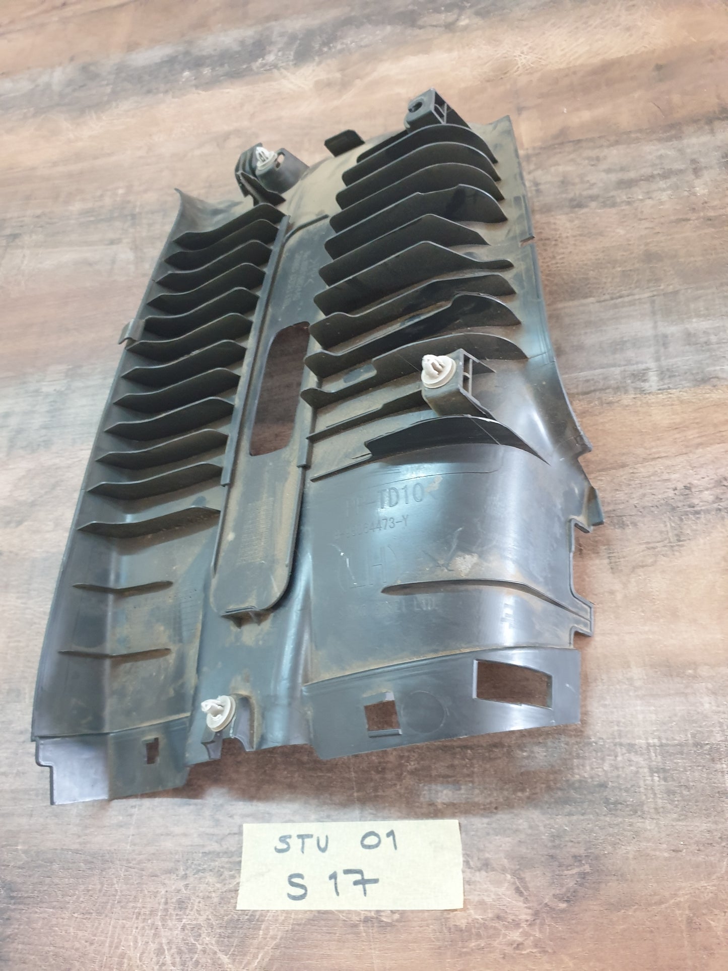 Isuzu D-Max 2021 Original Used Parts - Slight Damage or Wear and Tear