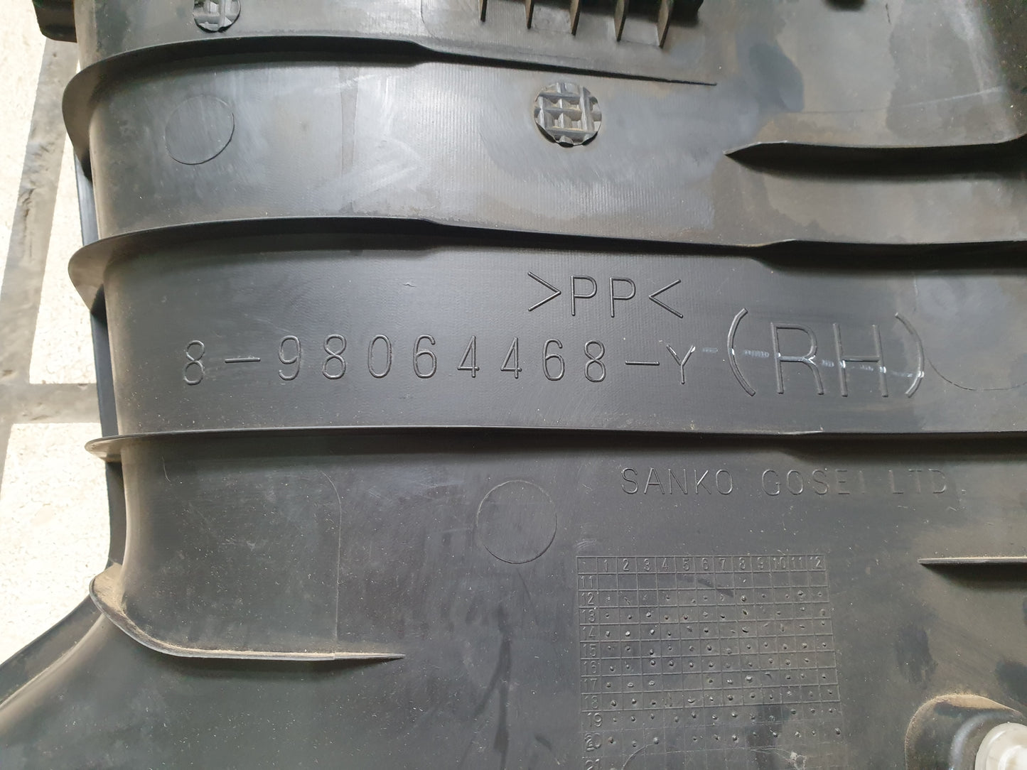Isuzu D-Max 2021 Original Used Parts - Slight Damage or Wear and Tear