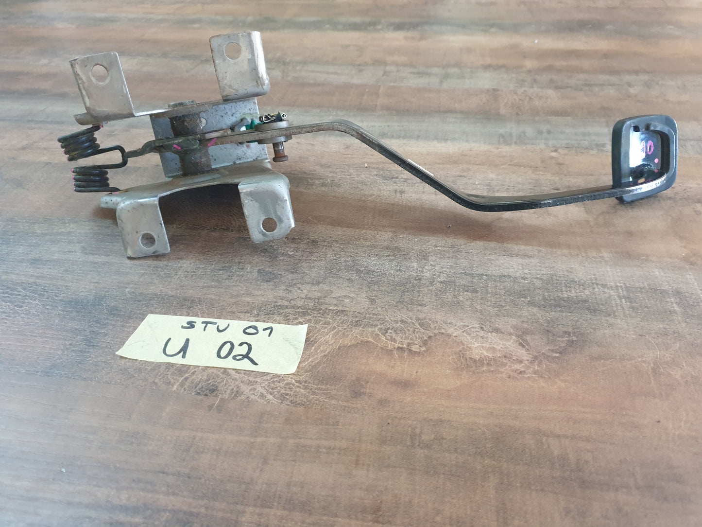 Isuzu D-Max 2021 Original Used Parts - Slight Damage or Wear and Tear