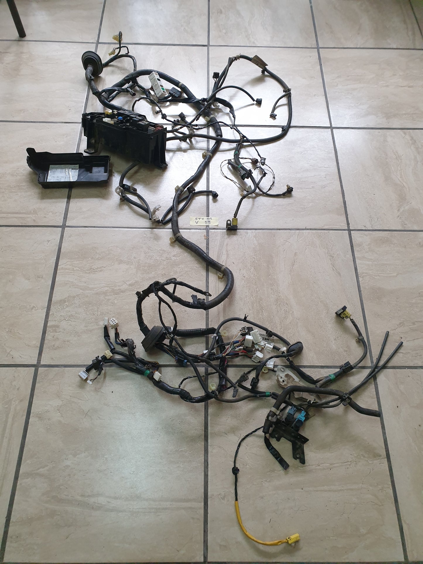 Isuzu D-Max 2021 Original Used Parts - Slight Damage or Wear and Tear