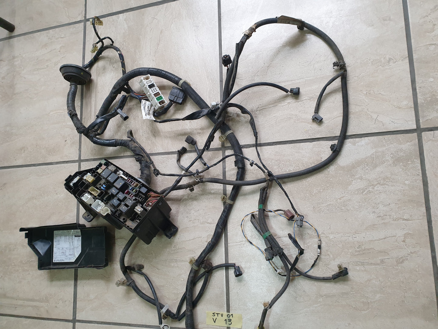 Isuzu D-Max 2021 Original Used Parts - Slight Damage or Wear and Tear