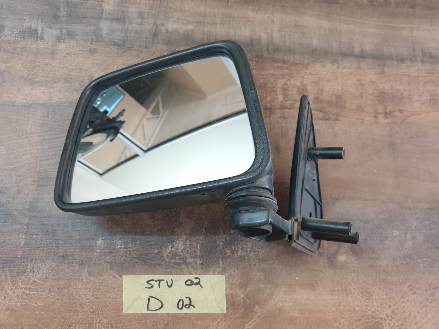 Nissan NP300 Original Used Door Components - Slight Damage or Wear and Tear