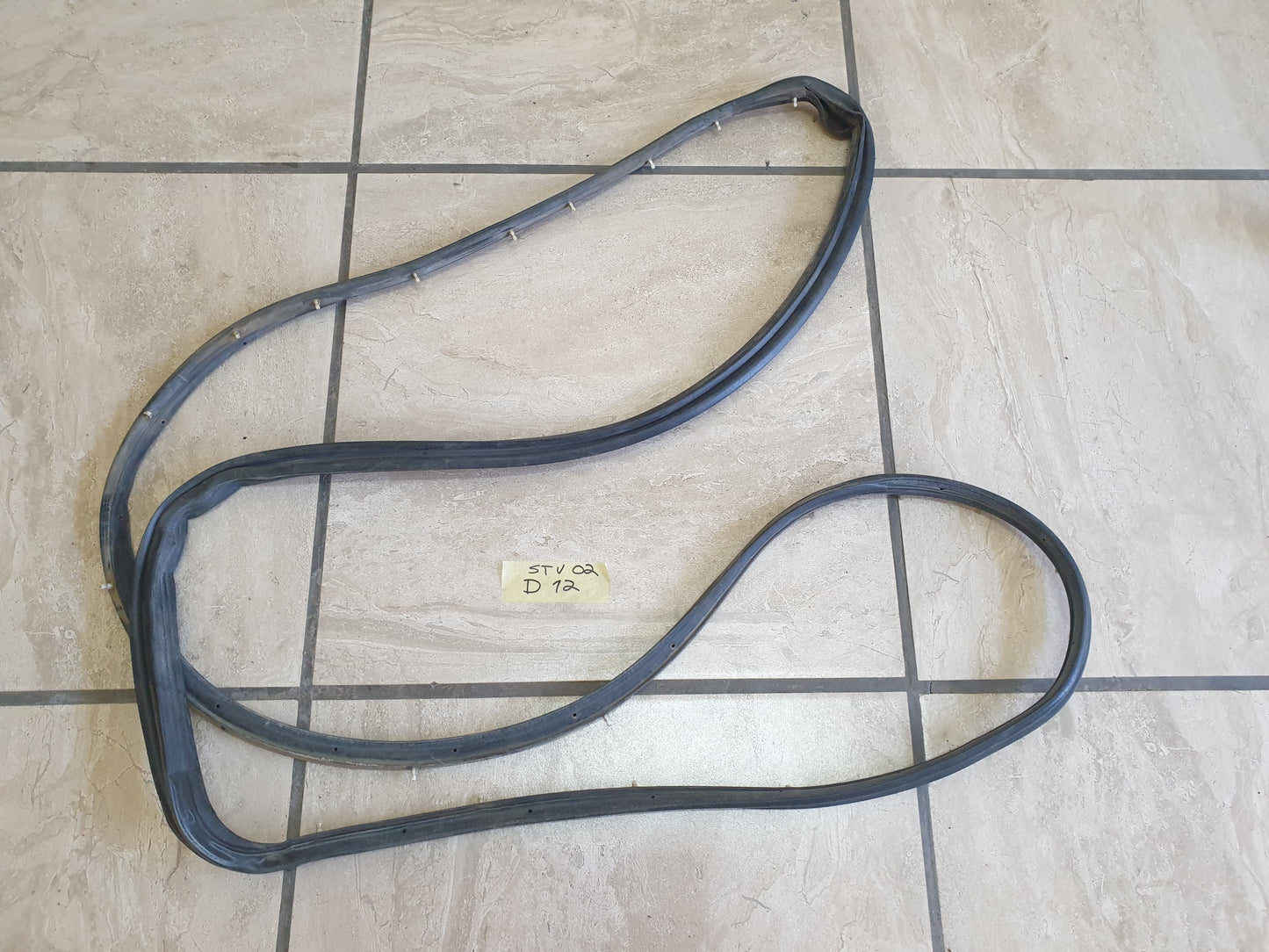 Nissan NP300 Original Used Door Components - Slight Damage or Wear and Tear