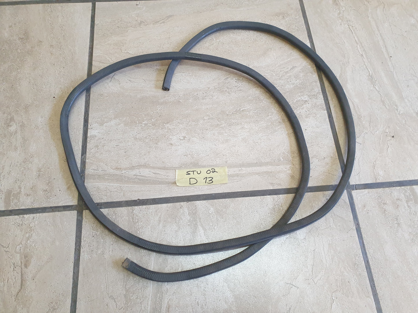 Nissan NP300 Original Used Door Components - Slight Damage or Wear and Tear