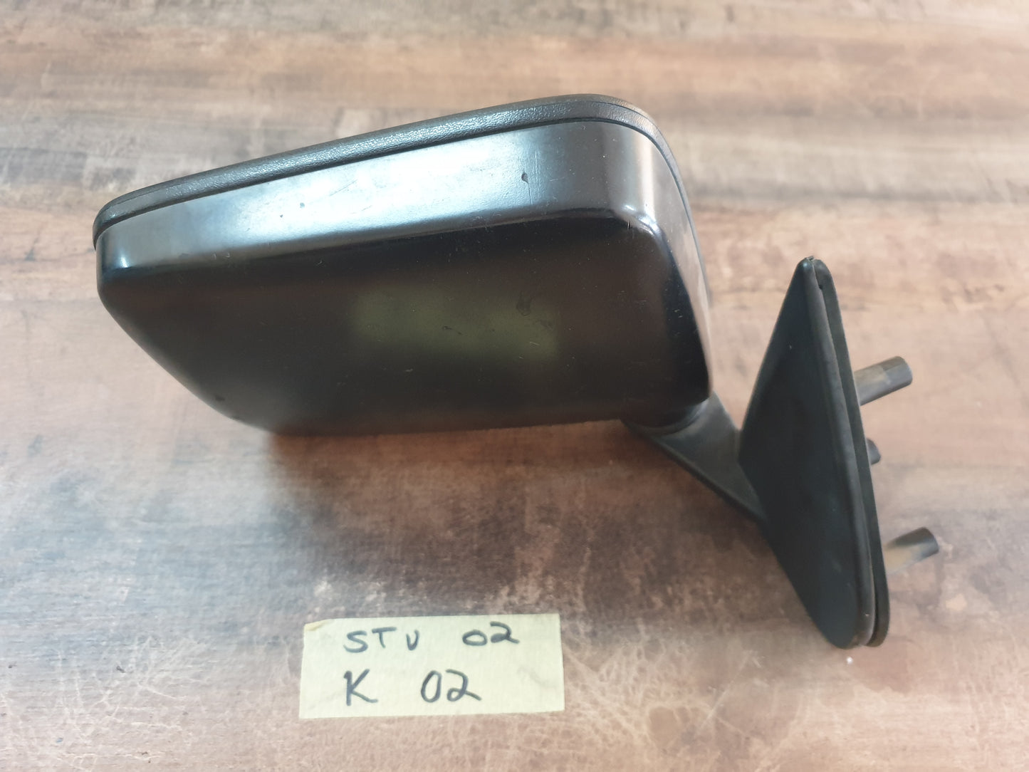 Nissan NP300 Original Used Door Components - Slight Damage or Wear and Tear