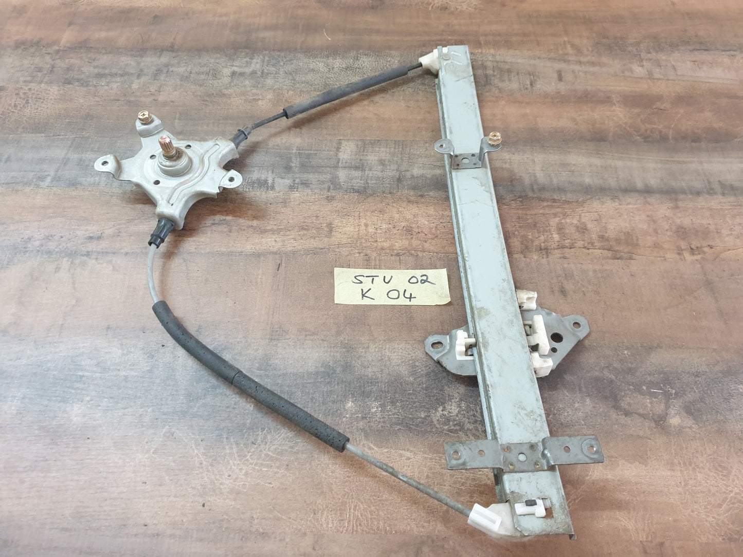 Nissan NP300 Original Used Door Components - Slight Damage or Wear and Tear