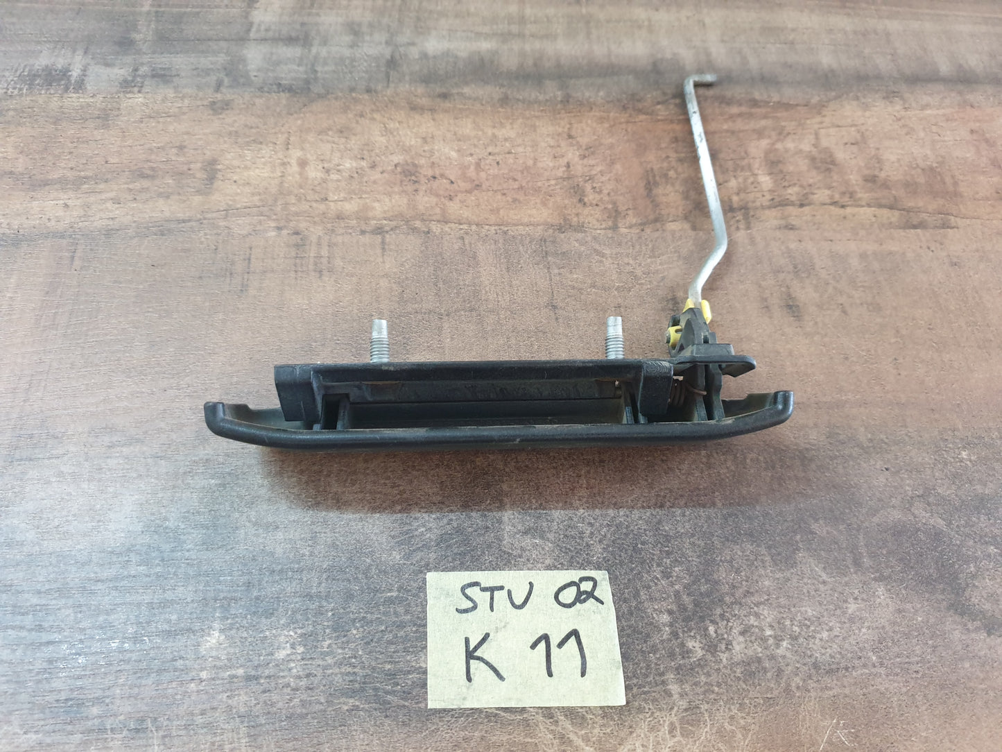 Nissan NP300 Original Used Door Components - Slight Damage or Wear and Tear