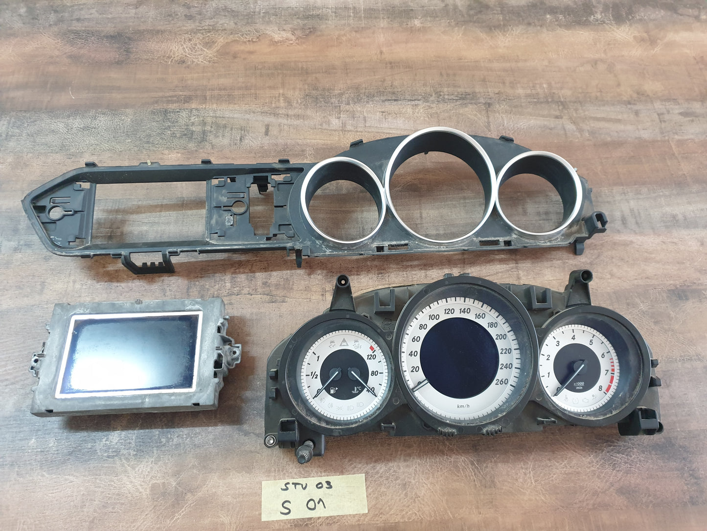 Mercedes-Benz C-Class W204 Original Used Parts - Slight Damage or Wear and Tear