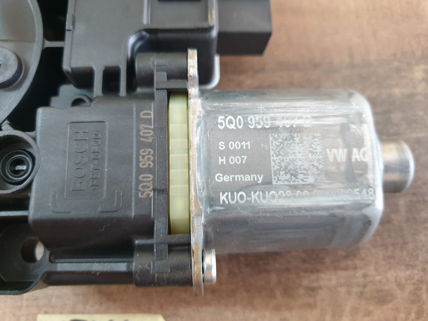 Volkswagen T-Cross OEM Used Door Components - Slight Damage or Wear and Tear