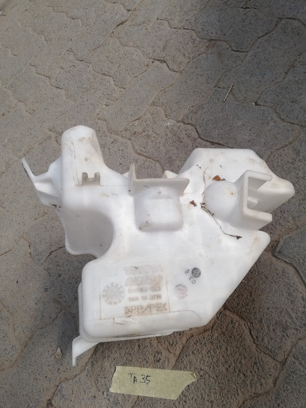 Toyota Rav4 2019 Washer Bottle Tank