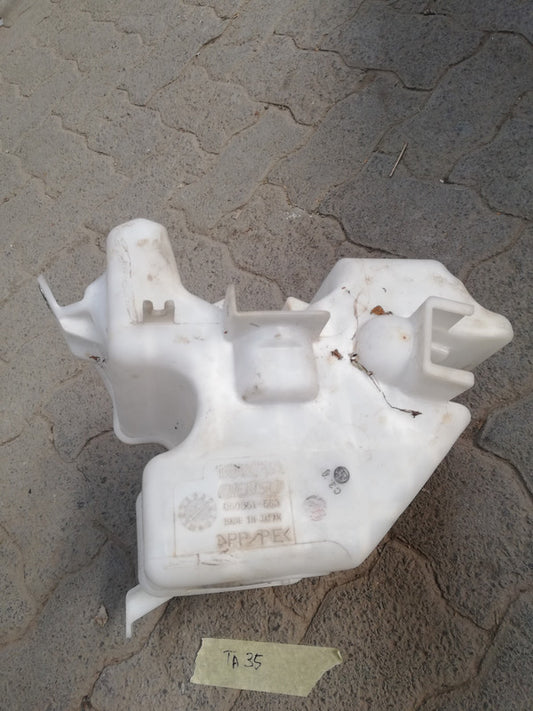 Toyota Rav4 2019 Washer Bottle Tank