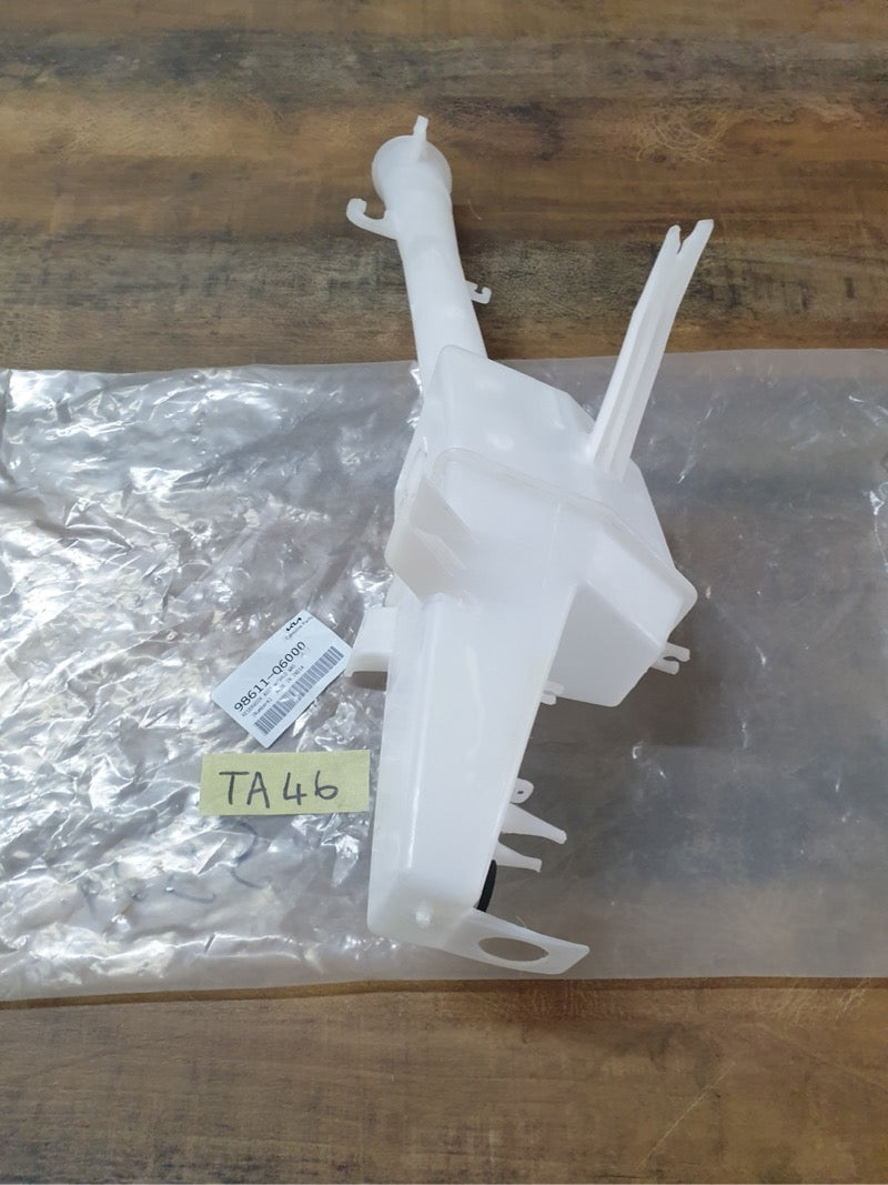 Original New Kia Seltos Windscreen Washer Water Reservoir
