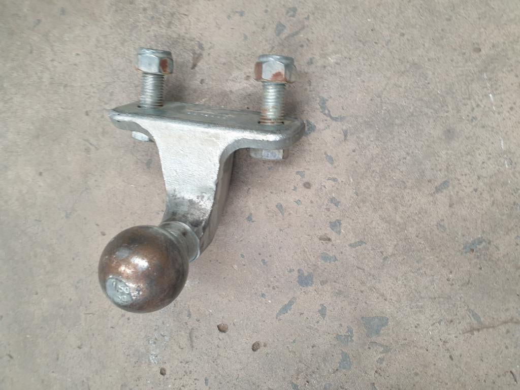 Toyota Fortuner Tow Bar