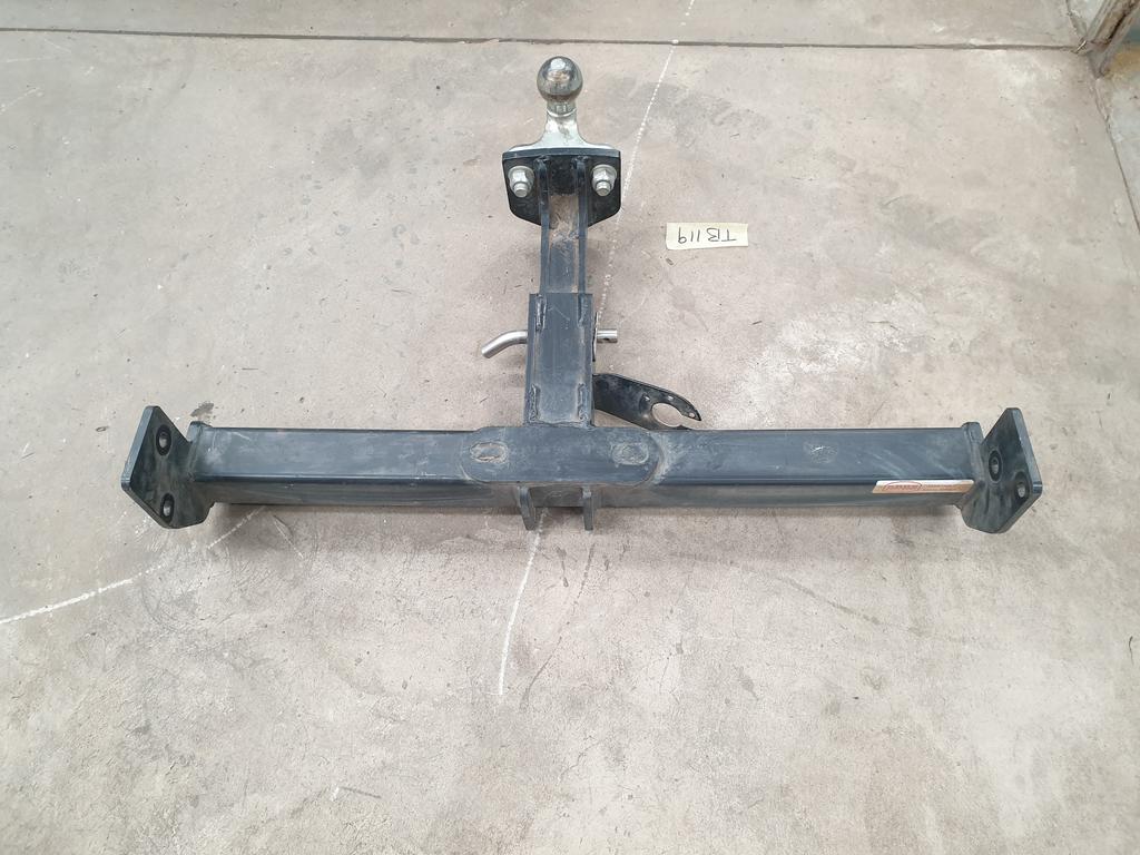 Suzuki Jimny Tow Bar