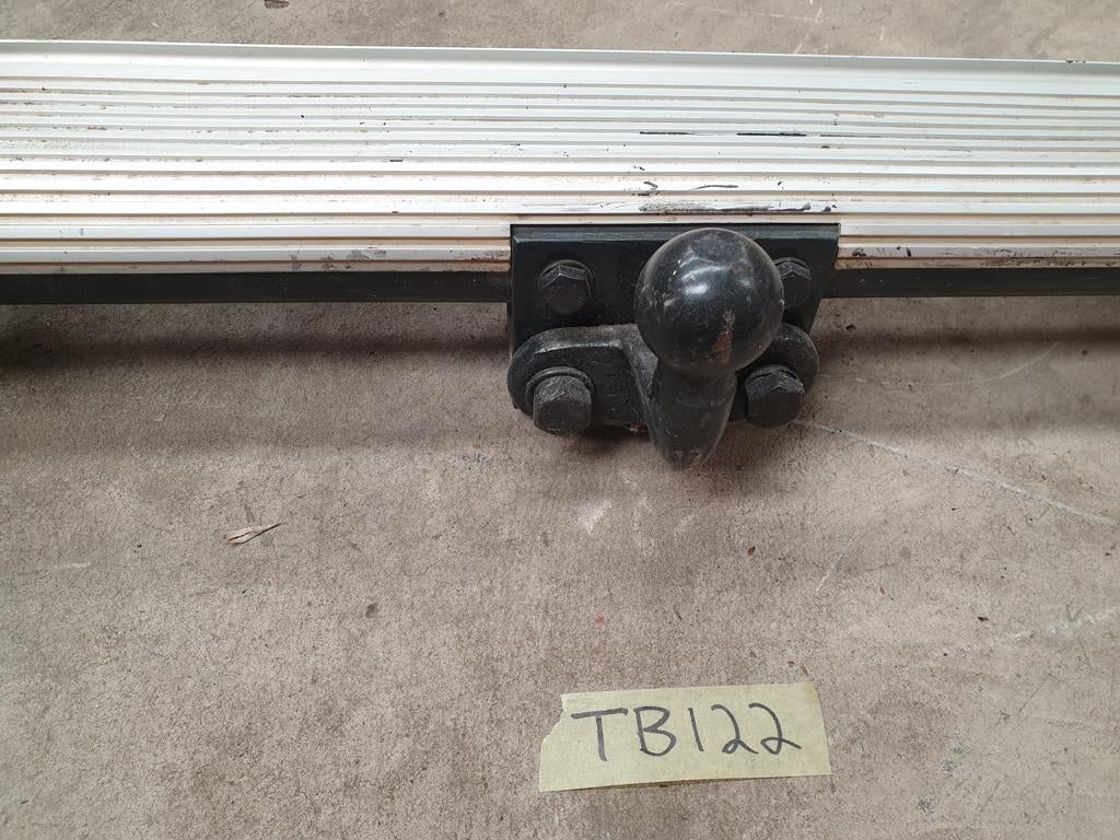 Original Used Nissan NP300 Tow Bar