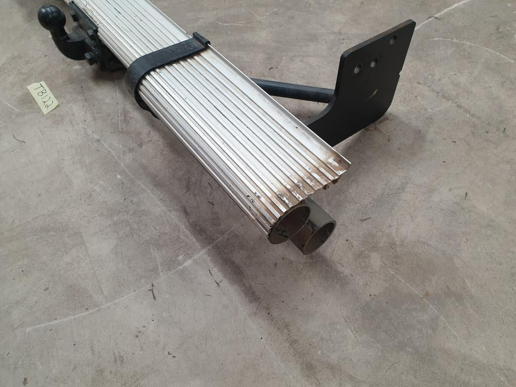 Original Used Nissan NP300 Tow Bar