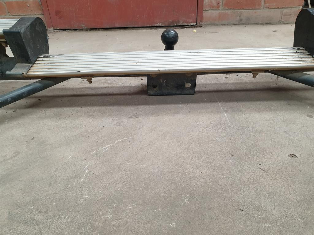 Original Used Nissan NP300 Tow Bar