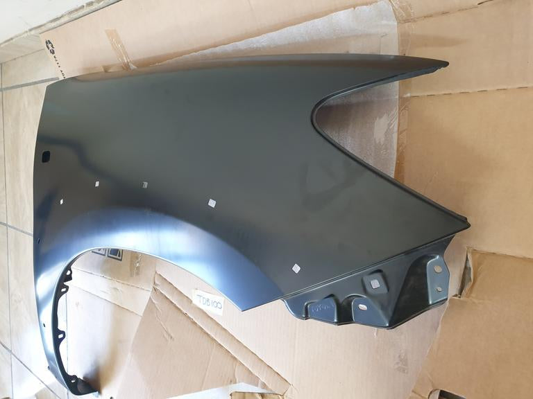 Toyota Hilux D4D 2008, 2009, 2010, 2011 Right Front Fender